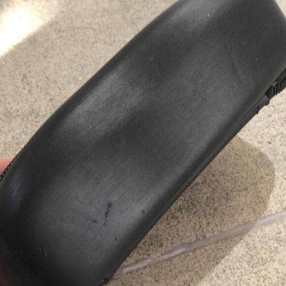 Vogue eyeglasses/sunglass case zippered hard case - Picture 7 of 8